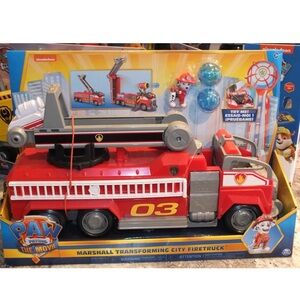 PAW Patrol Marshalls Transforming Movie City Fire Truck Extending Ladder